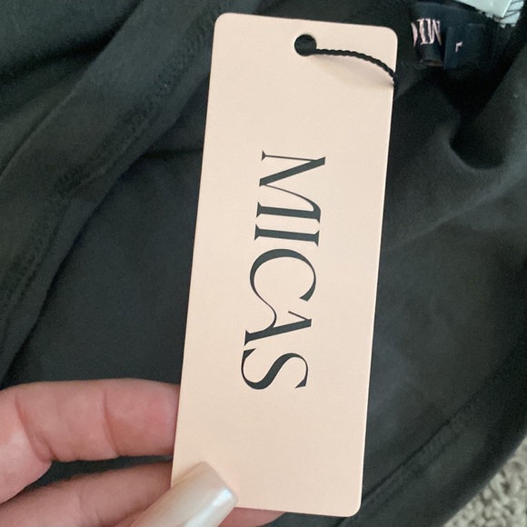 Crop Tee - Picture 4 of 4